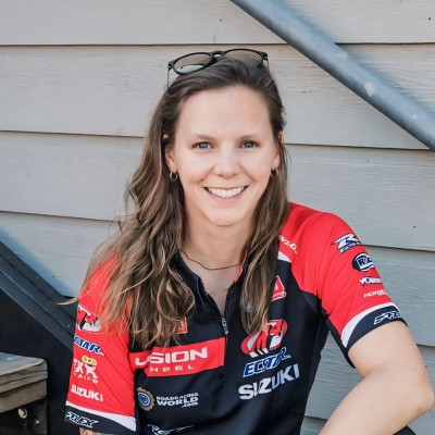Chloé Lerín in her race suit