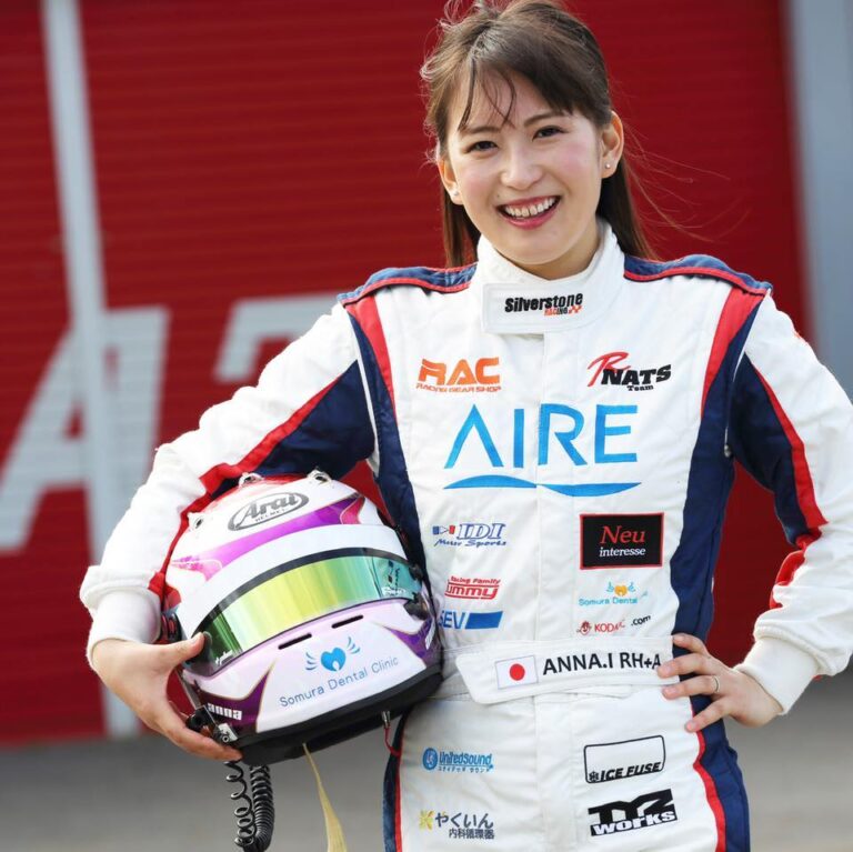 Anna Inotsume in her race suit