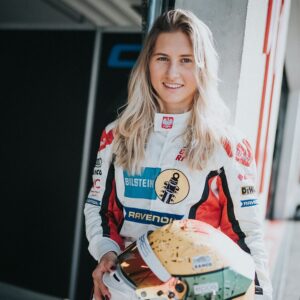 female formula racer Gosia Rdest
