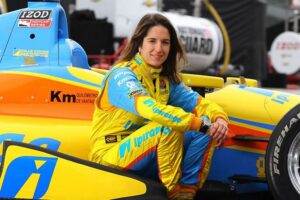 female indycar racer Bia Figueiredo