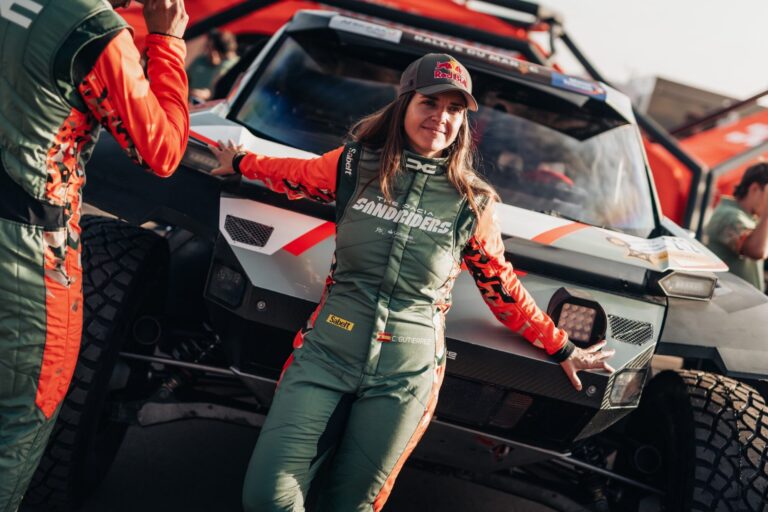 Cristina Gutiérrez in her race suit