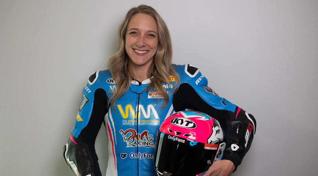 female motorcycle racer Mallory Dobbs