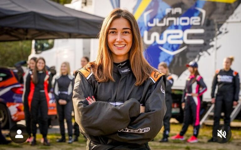 Lyssia Baudet in her race suit