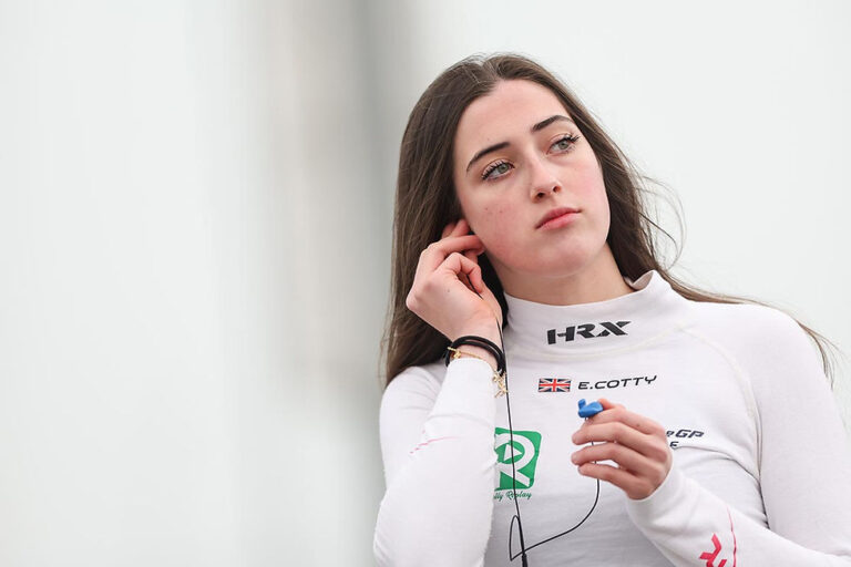 Luli Del Castello in her race suit