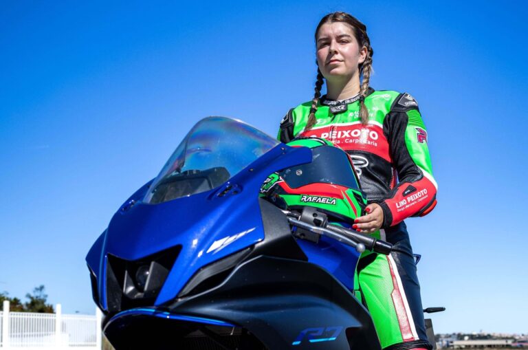 Rafaela Peixoto in her race suit