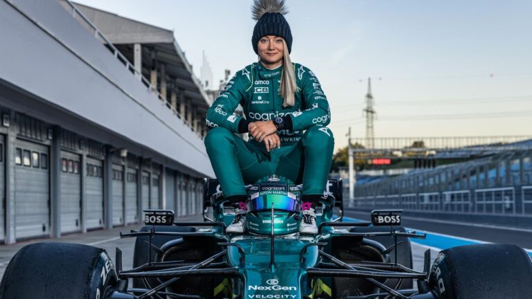 Jessica Hawkins in her race suit