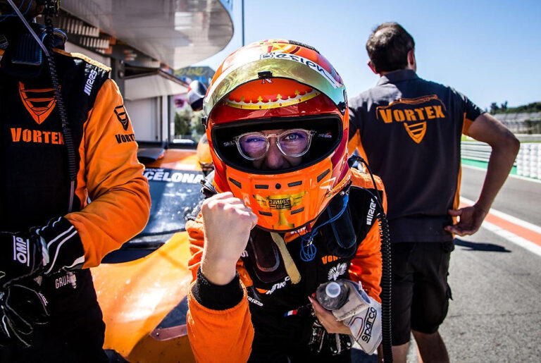 Solenn Amrouche in her race suit